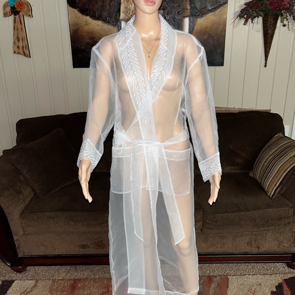Inner Self~Women Size Small Sheer Robe - Picture 2 of 9